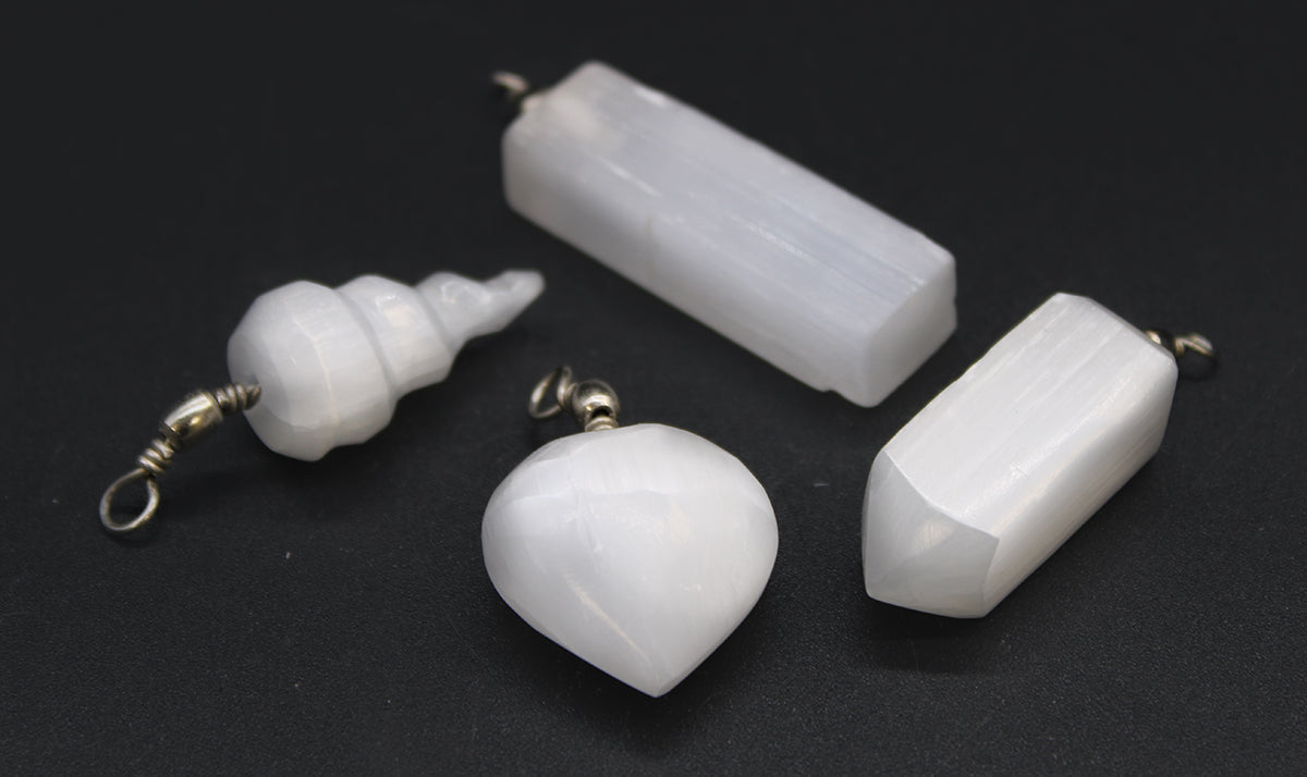Selenite Pendant - Oblix